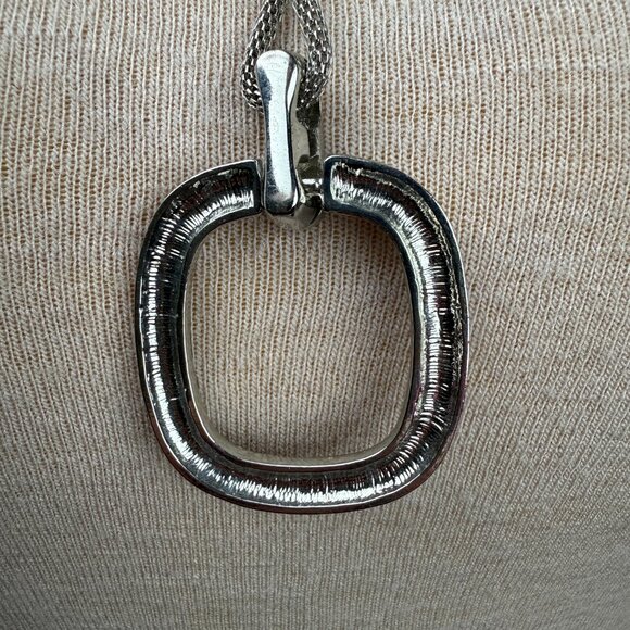 Silver Tone O Circle Rhinestone Modern Pendant Necklace 30.5 - 34.5" - Picture 4 of 7